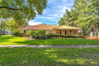 Welcome to the upscale golf-course community of Loch Lomond, one on Don Shulas Golf Course and Club in Florida - for sale on GolfHomes.com, golf home, golf lot