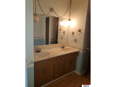 Kim Gehrman, M: , kim,   - Enjoy maintenance-free living with on Oak Hills Country Club in Nebraska - for sale on GolfHomes.com, golf home, golf lot