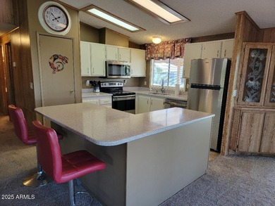 This is a lovely 3 bedroom 2 bath home. Open floorplan with on 3 Parks Fairways in Arizona - for sale on GolfHomes.com, golf home, golf lot