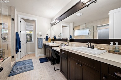 Beautifully maintained 4 Bed/2.5 Bath home situated in a quiet on Emerald Valley Golf Course in Oregon - for sale on GolfHomes.com, golf home, golf lot