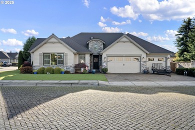 Beautifully maintained 4 Bed/2.5 Bath home situated in a quiet on Emerald Valley Golf Course in Oregon - for sale on GolfHomes.com, golf home, golf lot