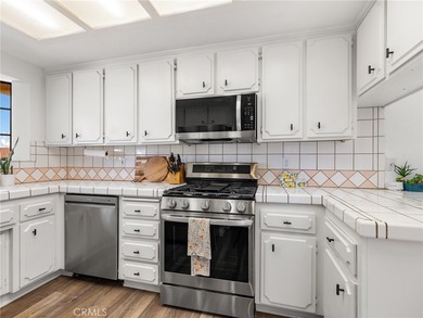 Welcome to your Silver Lakes retreat!
Located right on the golf on Silver Lakes Golf Course in California - for sale on GolfHomes.com, golf home, golf lot