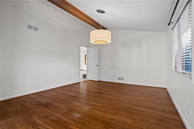 Welcome home to this beautifully updated mid-century modern on Heritage Golf Links in Georgia - for sale on GolfHomes.com, golf home, golf lot