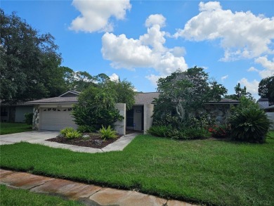 Short Sale. BPO just came back at $520k. No waiting can close on Lansbrook Golf Club in Florida - for sale on GolfHomes.com, golf home, golf lot