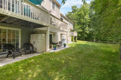 Beautifully Renovated Townhouse in Sought-After Hunters Glen!
 on Centennial Golf Club of NY - Meadows in New York - for sale on GolfHomes.com, golf home, golf lot
