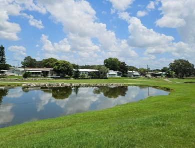 3 Beds 2 Baths - House    105 Quail Run, Plant City, FL on Golden Lakes Golf Course in Florida - for sale on GolfHomes.com, golf home, golf lot