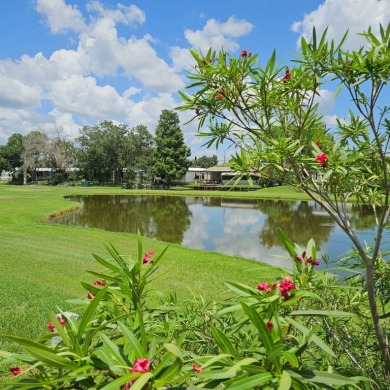 3 Beds 2 Baths - House    105 Quail Run, Plant City, FL on Golden Lakes Golf Course in Florida - for sale on GolfHomes.com, golf home, golf lot