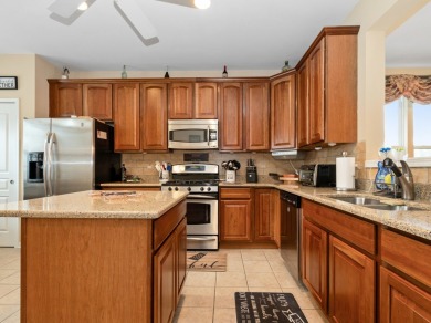 Welcome to your new 2 story home, nestled in the highly on Palos Country Club in Illinois - for sale on GolfHomes.com, golf home, golf lot