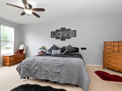 Welcome to your new 2 story home, nestled in the highly on Palos Country Club in Illinois - for sale on GolfHomes.com, golf home, golf lot