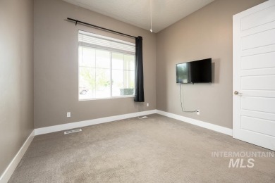 Over 3,000 custom square feet in the Prestigious Carriage Hills on Hunters Point Golf Club in Idaho - for sale on GolfHomes.com, golf home, golf lot