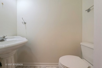 THIS 3 BEDROOM 2.5 BATHROOM TOWNHOME  FEATURES A WELL -THOUGHT on Boughton Ridge Golf Course in Illinois - for sale on GolfHomes.com, golf home, golf lot