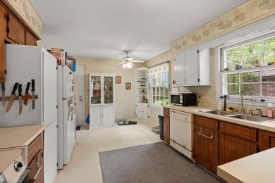 Welcome to this inviting 3-bedroom, 2-bathroom home in an on Golf Club At Wescott Plantation in South Carolina - for sale on GolfHomes.com, golf home, golf lot