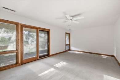 Charming townhouse on the 1st Fairway of Bloomington Country on Bloomington Country Club in Utah - for sale on GolfHomes.com, golf home, golf lot