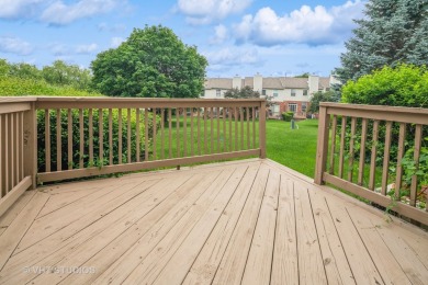 THIS 3 BEDROOM 2.5 BATHROOM TOWNHOME  FEATURES A WELL -THOUGHT on Boughton Ridge Golf Course in Illinois - for sale on GolfHomes.com, golf home, golf lot