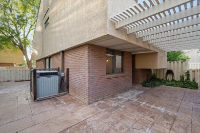 Charming townhouse on the 1st Fairway of Bloomington Country on Bloomington Country Club in Utah - for sale on GolfHomes.com, golf home, golf lot