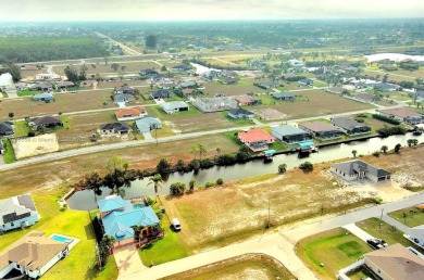 Exclusively presented by Sunland Real Estate: Gulf Access on Burnt Store Golf Club in Florida - for sale on GolfHomes.com, golf home, golf lot