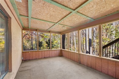 Here is your chance to live in Chickasaw Point with a lower on The Trail At Chickasaw Pointe in South Carolina - for sale on GolfHomes.com, golf home, golf lot