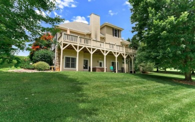 SPACIOUS 4 BEDROOM HOME IN GATED UPSCALE GOLF COURSE COMMUNITY! on Mountain Harbour Golf Club in North Carolina - for sale on GolfHomes.com, golf home, golf lot