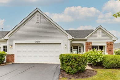 Welcoming and warm end unit located between the 4th green and on The Links at Carillon in Illinois - for sale on GolfHomes.com, golf home, golf lot