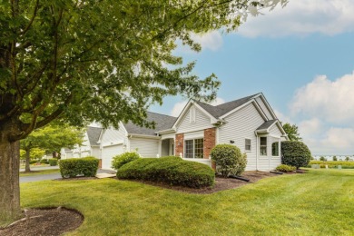 Welcoming and warm end unit located between the 4th green and on The Links at Carillon in Illinois - for sale on GolfHomes.com, golf home, golf lot