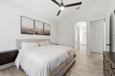 Natural Beauty! Corner lot - This 3/2/2 split plan is ready for on Ironhorse Country Club in Florida - for sale on GolfHomes.com, golf home, golf lot