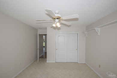 Great home in Stonebrook Village just steps from the clubhouse! on Stonebrook Golf Club in Florida - for sale on GolfHomes.com, golf home, golf lot