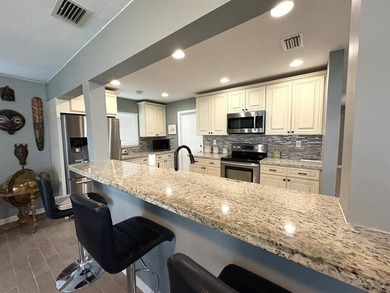 Retiring, downsizing? - this is the home for you! Beautifully on Leisureville Community Association in Florida - for sale on GolfHomes.com, golf home, golf lot