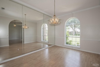 Great home in Stonebrook Village just steps from the clubhouse! on Stonebrook Golf Club in Florida - for sale on GolfHomes.com, golf home, golf lot