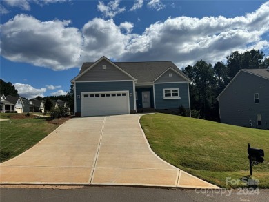 Are you looking for a move in ready Custom Home? This Gaston on Edgewater Golf Club in South Carolina - for sale on GolfHomes.com, golf home, golf lot