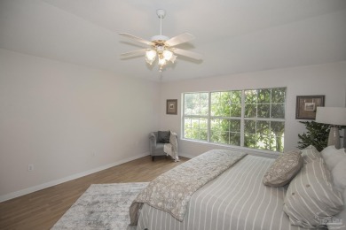 Great home in Stonebrook Village just steps from the clubhouse! on Stonebrook Golf Club in Florida - for sale on GolfHomes.com, golf home, golf lot