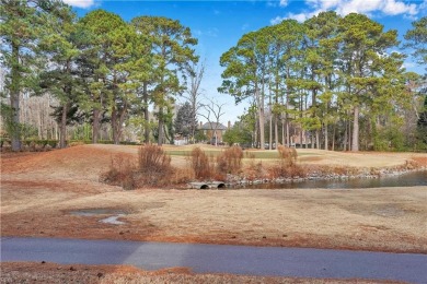 This charming 2-bedroom, 2.5-bathroom home offers both comfort on Kempsville Greens Municipal Golf Course in Virginia - for sale on GolfHomes.com, golf home, golf lot