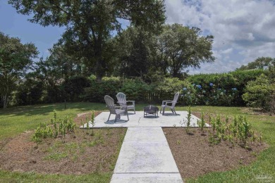 Great home in Stonebrook Village just steps from the clubhouse! on Stonebrook Golf Club in Florida - for sale on GolfHomes.com, golf home, golf lot