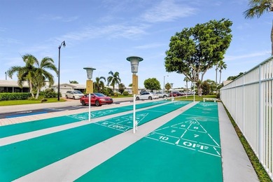 Spacious 3/2 home in Leisureville. This magnificent concrete on Leisureville Community Association in Florida - for sale on GolfHomes.com, golf home, golf lot