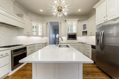 Exquisite home nestled in the gated golf course neighborhood of on Chenal Country Club - Bear Den Mountain in Arkansas - for sale on GolfHomes.com, golf home, golf lot