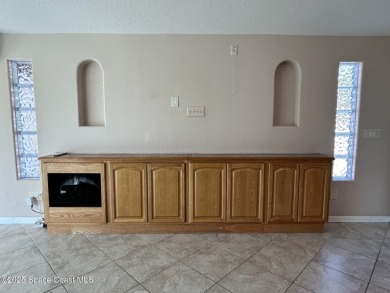 Welcome home! This quaint, custom built executive suite is on The Great Outdoors Golf and Country Club in Florida - for sale on GolfHomes.com, golf home, golf lot