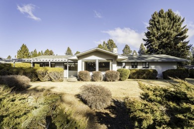 Golf course views from this 2752 sq ft single level home on Bend Golf and Country Club in Oregon - for sale on GolfHomes.com, golf home, golf lot