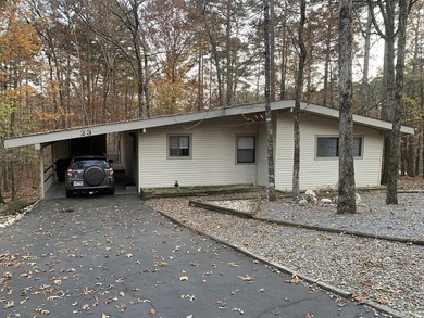 Quite neighborhood with minimal automobile traffic flow. Located on DeSoto Golf Course in Arkansas - for sale on GolfHomes.com, golf home, golf lot