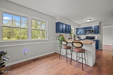 Charming 4-bedroom, 3-bath home located in the heart of on Jacksonville Country Club in North Carolina - for sale on GolfHomes.com, golf home, golf lot