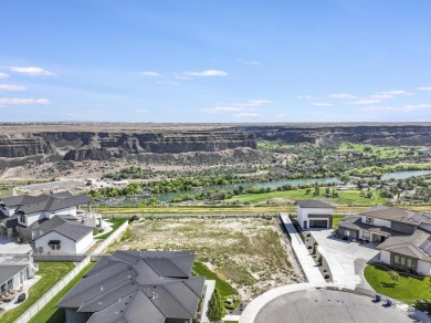 One of the last remaining canyon rim lots in a premier northwest on Blue Lakes Country Club in Idaho - for sale on GolfHomes.com, golf home, golf lot