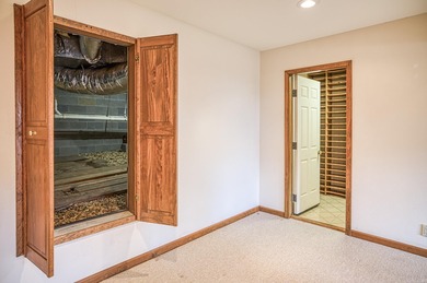 BREATHTAKING Mountain Views! Majestic 2 story home with plenty on DeSoto Golf Course in Arkansas - for sale on GolfHomes.com, golf home, golf lot