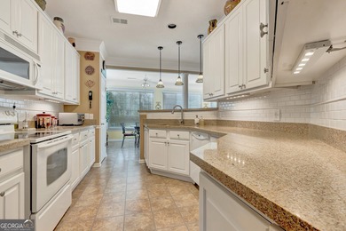 Beautiful 2 Bedroom, 2 Bath Ranch in Pristine Condition - Corner on Braelinn Golf Club in Georgia - for sale on GolfHomes.com, golf home, golf lot