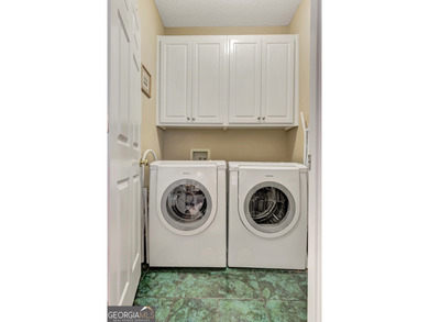 Beautiful 2 Bedroom, 2 Bath Ranch in Pristine Condition - Corner on Braelinn Golf Club in Georgia - for sale on GolfHomes.com, golf home, golf lot