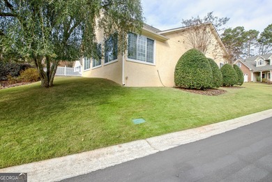 Beautiful 2 Bedroom, 2 Bath Ranch in Pristine Condition - Corner on Braelinn Golf Club in Georgia - for sale on GolfHomes.com, golf home, golf lot