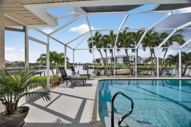 PUNTA GORDA ISLES!! BEAUTIFUL 3 BEDROOM, 2 BATH, 2 CAR GARAGE on Saint Andrews South Golf Club in Florida - for sale on GolfHomes.com, golf home, golf lot