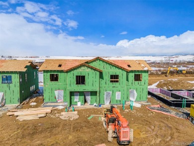 This great 2-bedroom 1.5 bath townhome is everything you need in on Headwaters Golf Course At Granby Ranch in Colorado - for sale on GolfHomes.com, golf home, golf lot