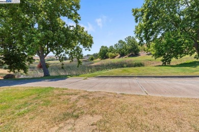 Charming opportunity in the desirable Hiddenbrooke community of on Hiddenbrooke Golf Club in California - for sale on GolfHomes.com, golf home, golf lot