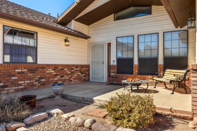 Nice curb appeal, 3-bedroom 2 bath home in a well-established on Snowflake Municipal Golf Course in Arizona - for sale on GolfHomes.com, golf home, golf lot