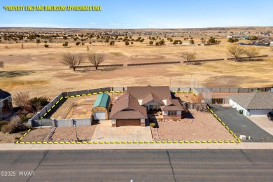 Nice curb appeal, 3-bedroom 2 bath home in a well-established on Snowflake Municipal Golf Course in Arizona - for sale on GolfHomes.com, golf home, golf lot