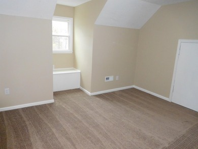 This stunning 3 bedroom, 2.5 bath home has been completely on Cherokee National Golf and Country Club in South Carolina - for sale on GolfHomes.com, golf home, golf lot