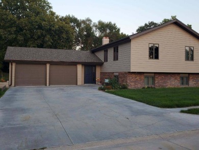 Beautiful 3 bedroom 2 1/2 bath home located in West Ord Acres on Ord Golf Club in Nebraska - for sale on GolfHomes.com, golf home, golf lot